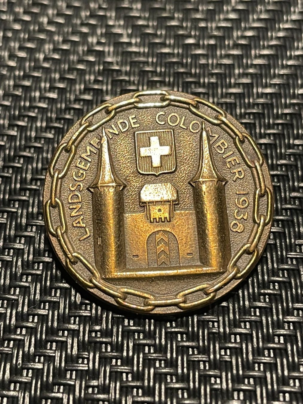 Plaketten & Abzeichen: Landgemeinde Colombier 1938 – Gebraucht aus Aarburg von glaibasel57