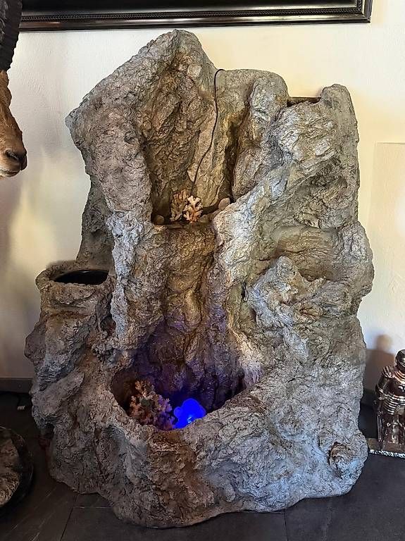 Teiche & Zierbrunnen: Felsen Brunnen – Gebraucht aus Unteriberg von wg52 1