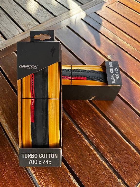 Specialized Pneumatici & Ruote complete: Paire Pneus Specialized Turbo Cotton – Nuovo e nell'imballaggio originale da La Tour-de-Trême venduto da w.max