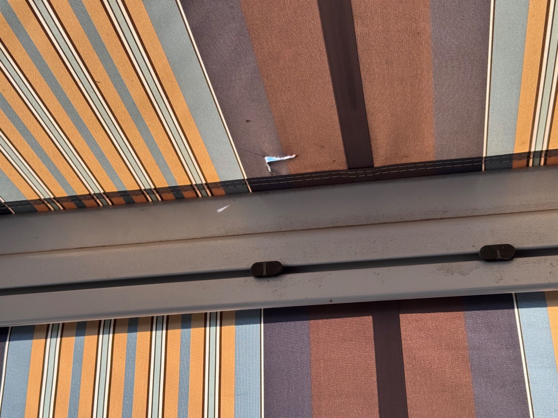 Tende da sole: Markilux Elektrische Sonnenstore – Usato da Lommiswil venduto da Daniro 7