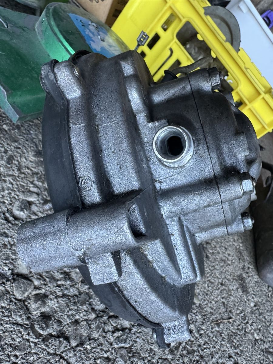 Piaggio Ciclomotori: Piaggio Bravo sans identité + pièces – Difettoso da St-Légier-Chiésaz venduto da spe_ndg5 5