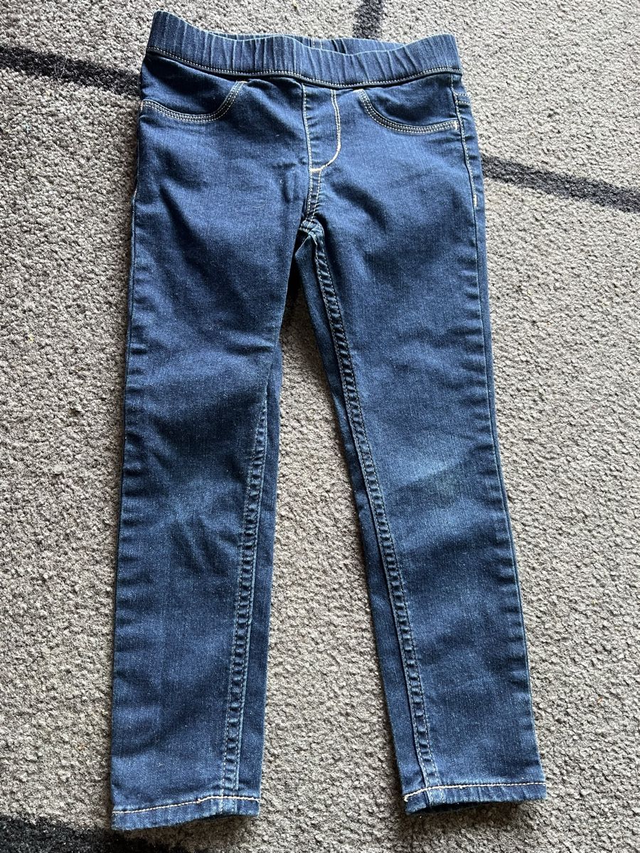 H&M Pantaloni: 5 x Jeggins/Jeans Grösse 98 – Usato da Ebikon venduto da KarinM02 7