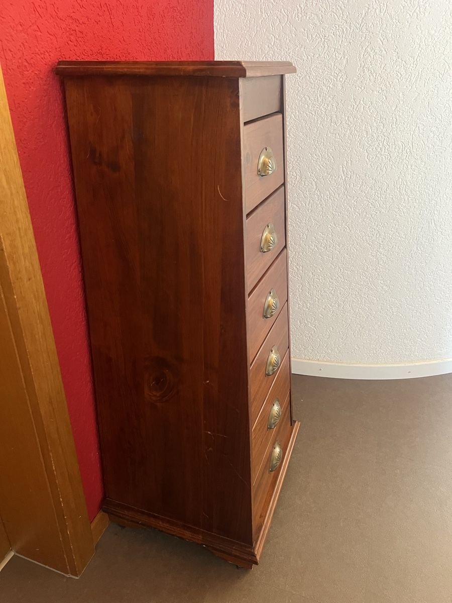 Commodes: Joli meuble exotique  – D'occasion à Lugnorre par cla_j6bq 1