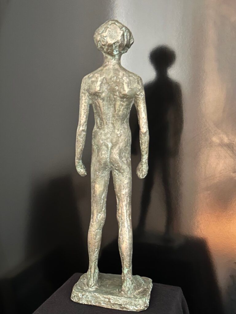 Sculture & Statue: Rolf Brem Bronze - stehendes Mädchen – Usato da Luzern venduto da Luzernistschoen 3