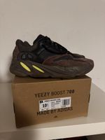 Yeezy 700 V2 Mauve EU 44 2/3