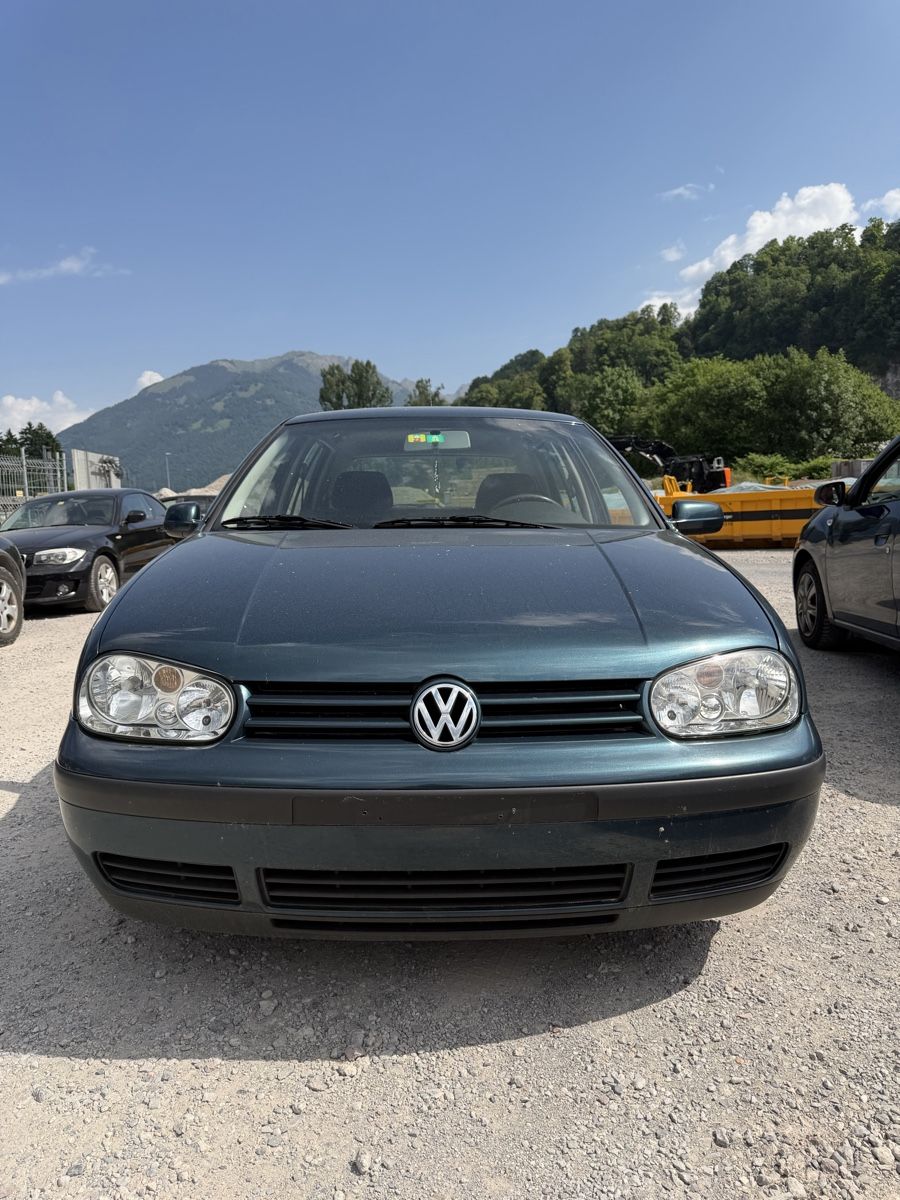 VW Automobili: VW Golf IV 2.0 4XMotion – Usato da Mollis venduto da BSL10