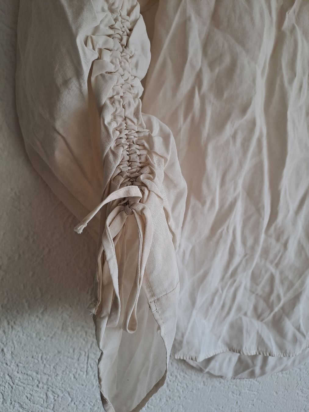 H&M Camicette: Verspielte leichte Bluse – Usato da Oberhasli venduto da Lea98 4