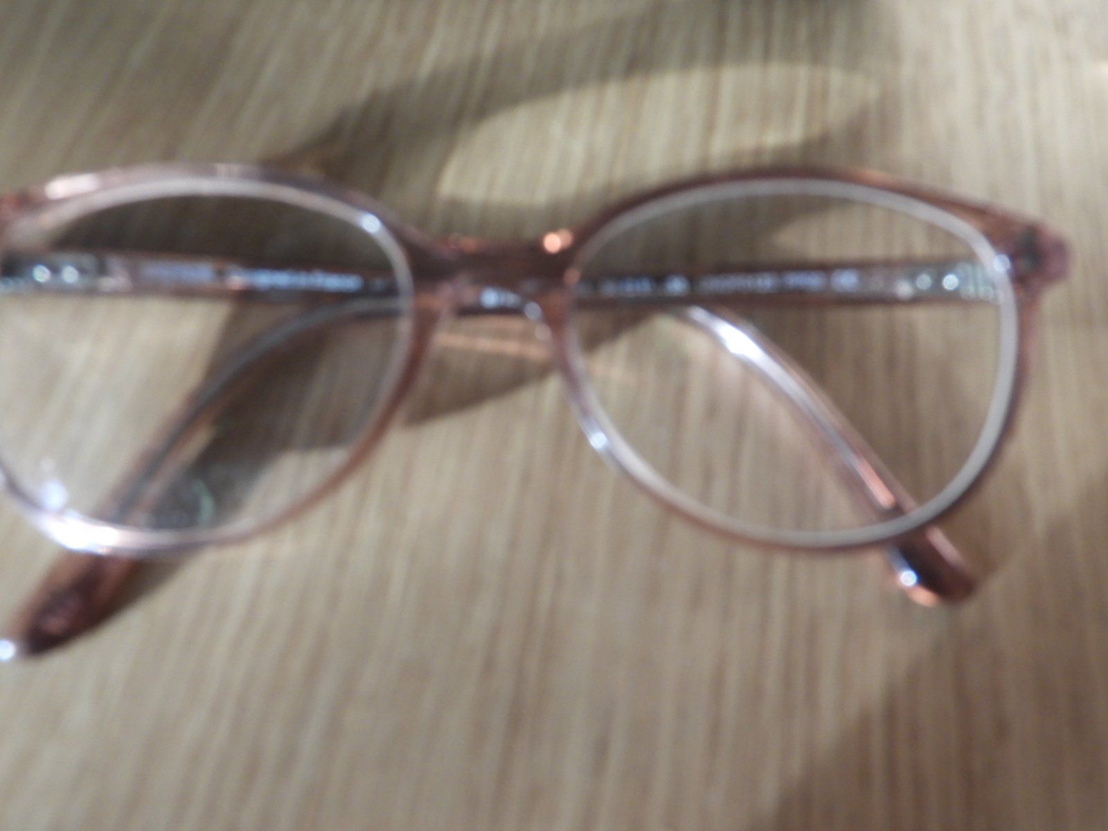 BRILLE VON OPTIK BASEL, FEHLT DER MINI SCHRAUBE, SONST OK (Gebraucht ...