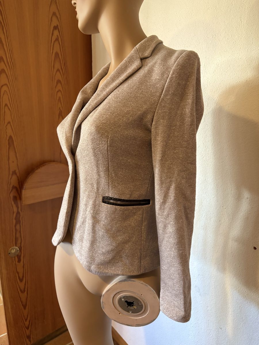 Orsay Jacken: Blazer Orzay, Beige, Gr. 36-38 – Gebraucht aus Rafz von Ramoceana_13 1