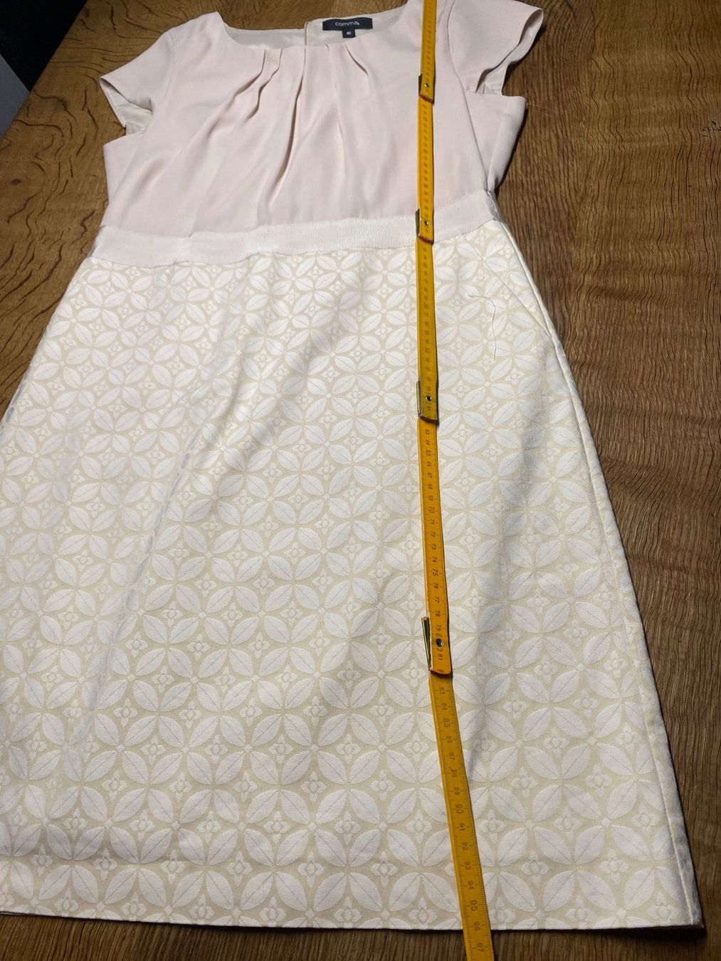Comma Kleider: COMMA KLEID GR.40/M sand/beige/ecrù  edles Etuikleid  Neuw. – Neu (gemäss Beschreibung) aus Frauenfeld von Boldi46 9