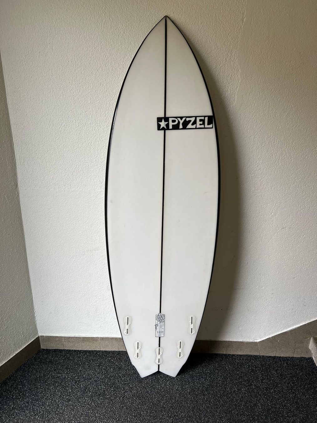 Surfboards & Schwimmbrette: Pyzel Astro Pop 5'5 – Gebraucht aus Zürich von Taj137 1