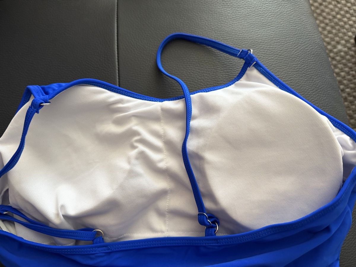 Maillots de bain & Bikinis: Maillot de bain neuf taille M – Neuf avec emballage d'origine à Dombresson par feline_ne 2