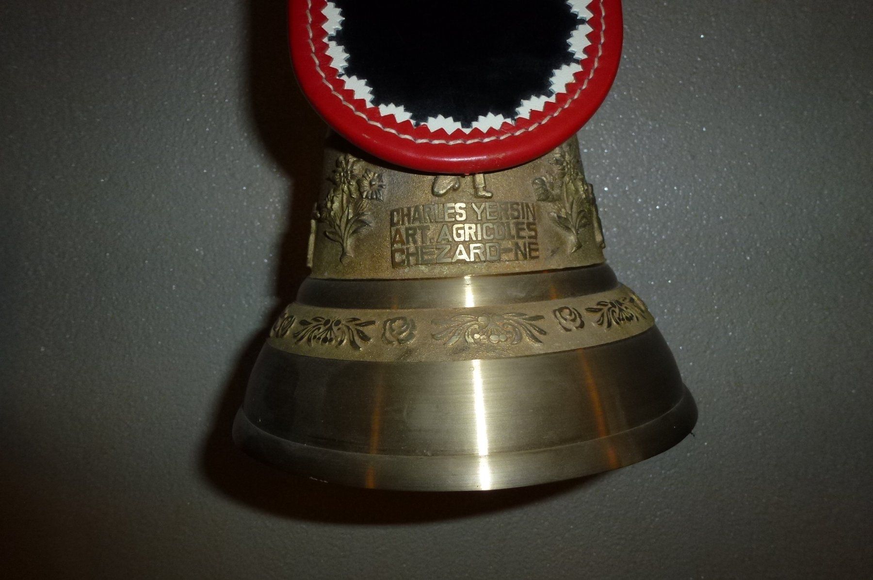 Campanacci mucche: Tolle Glocke – Usato da Bürglen UR venduto da daisyxy5 4
