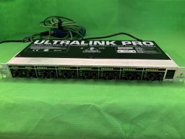Behringer Ultralink Pro MX882 Splitter Mixer 19 Zoll