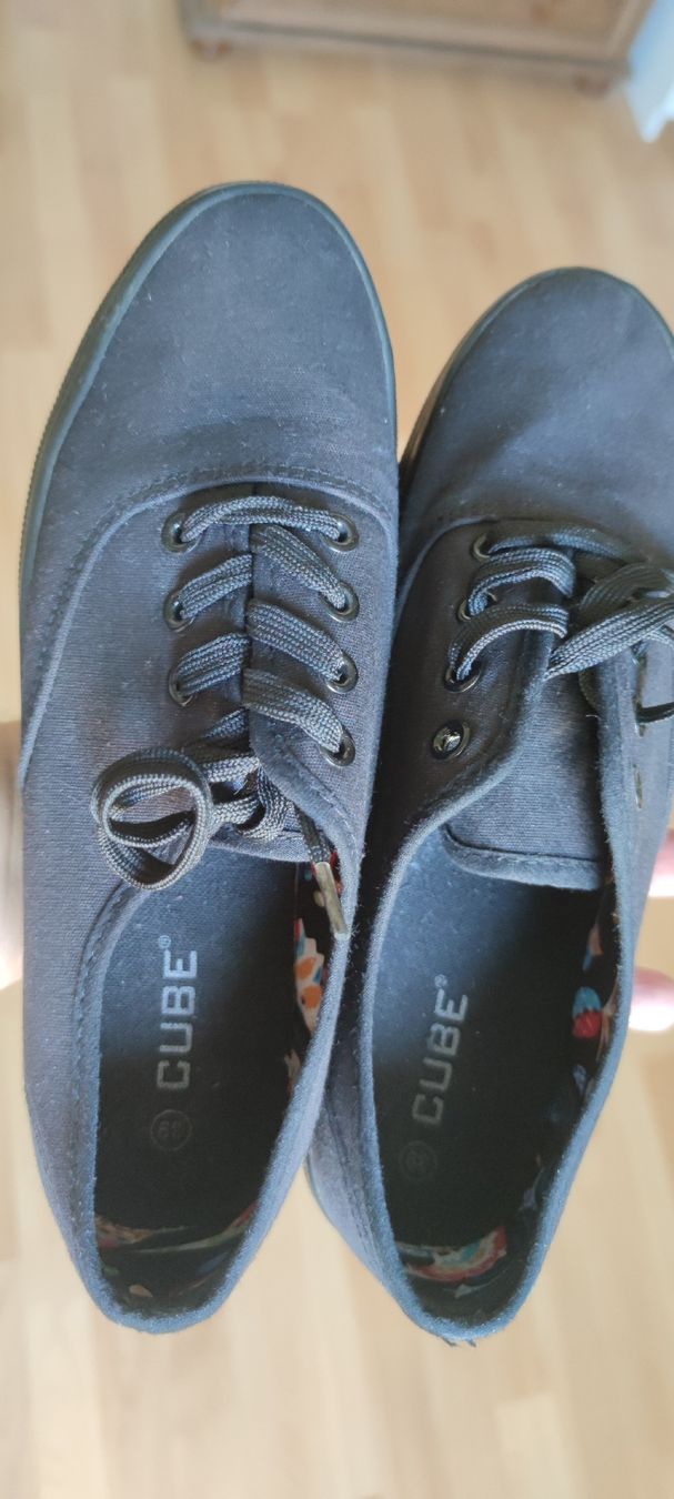 Cube Damenschuhe: 39 Größe – Neu und originalverpackt aus Meggen von Malecifent 2