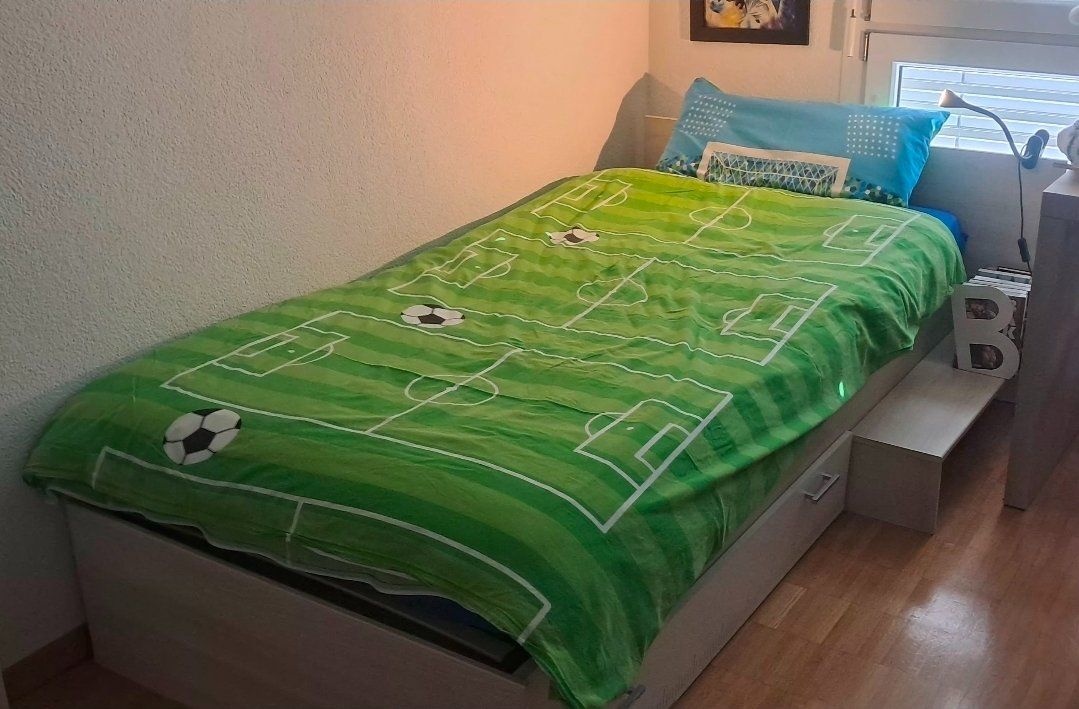 Letti: Jugendbett, 90x200 cm – Usato da Bassersdorf venduto da PatoArica