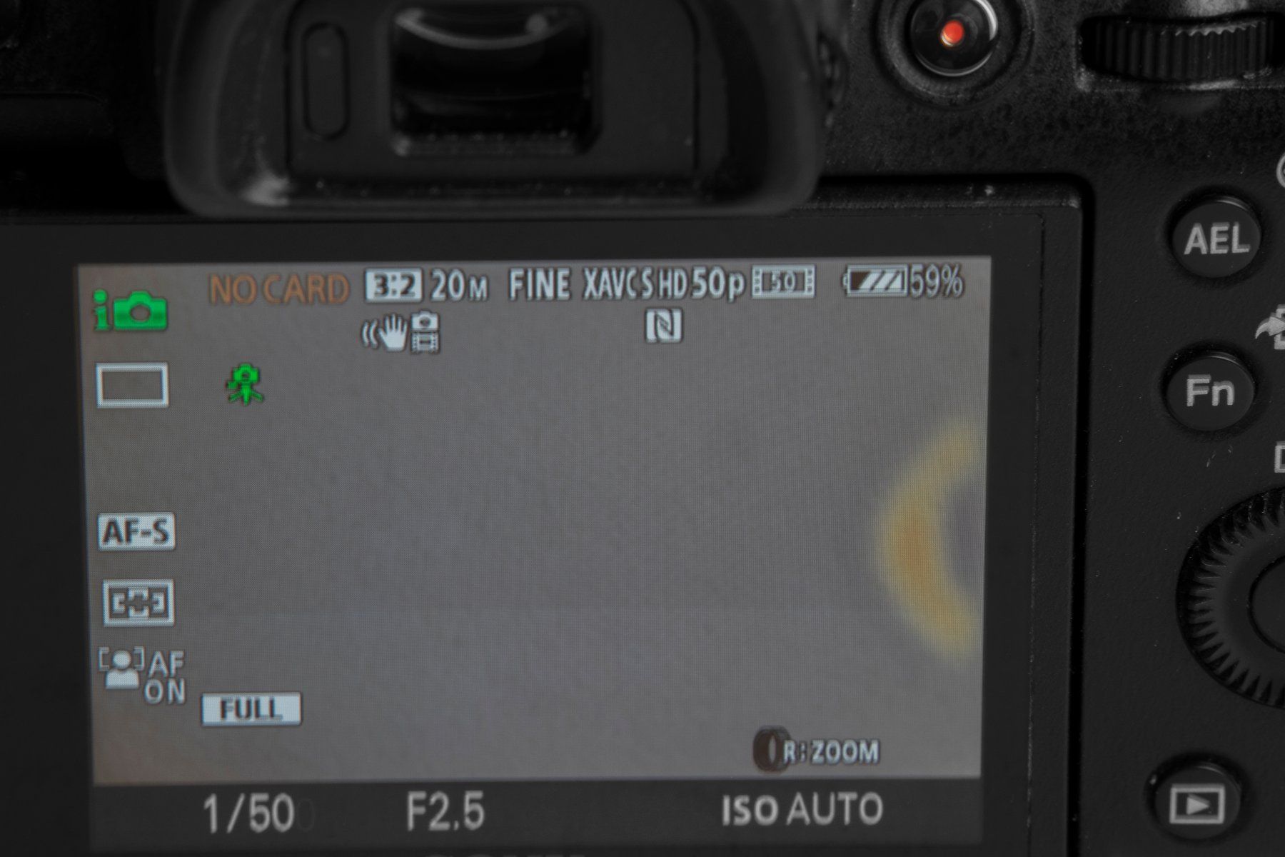 Sony Fotocamera: SONY RX10 MK IV Kamera - RX10 Mark 4 – Usato da Emmen venduto da 010 1