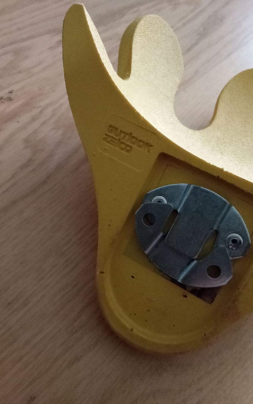 Guardaroba: Design Zelco Outlook Garderobenhaken – Usato da Oberengstringen venduto da Pepper6 2
