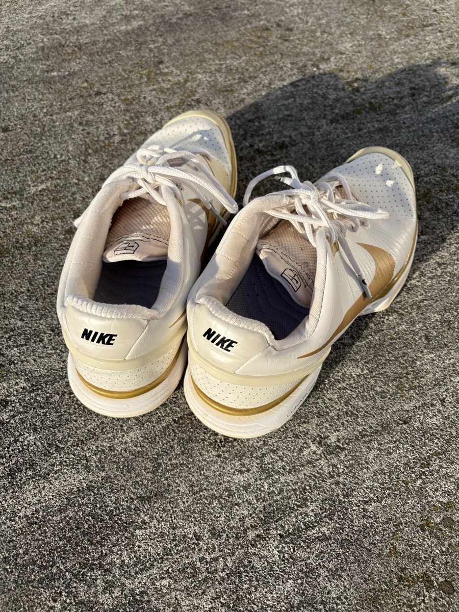 Nike Scarpe da uomo: Nike Tennisschuhe Gr. 42.5 - Roger Federer – Usato da Freienstein venduto da Golfbueb 2