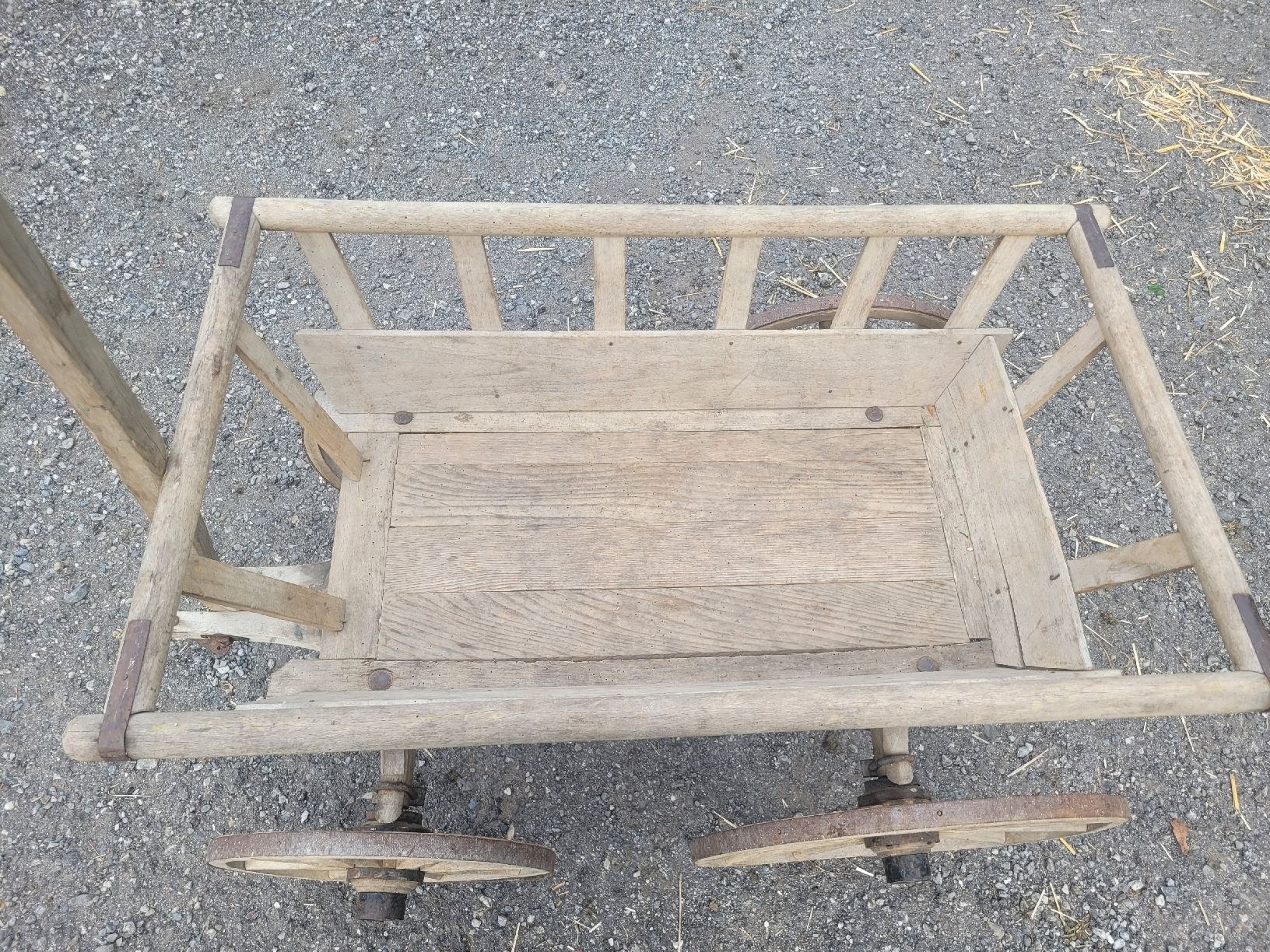 Tutte le decorazioni: Alter  Leiterwagen – Usato da Brienz BE venduto da Hundechef 8