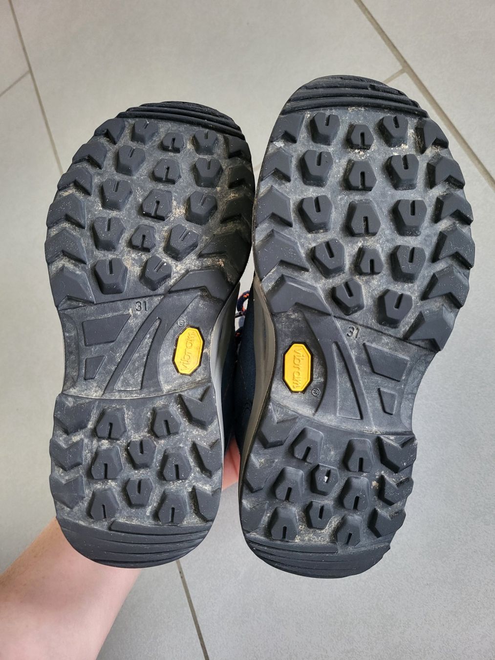 Lowa Scarpe per ragazzi: Löwa Wanderschuhe gr. 31 Gore Tex top Zustand – Usato da Boswil venduto da i12i 7