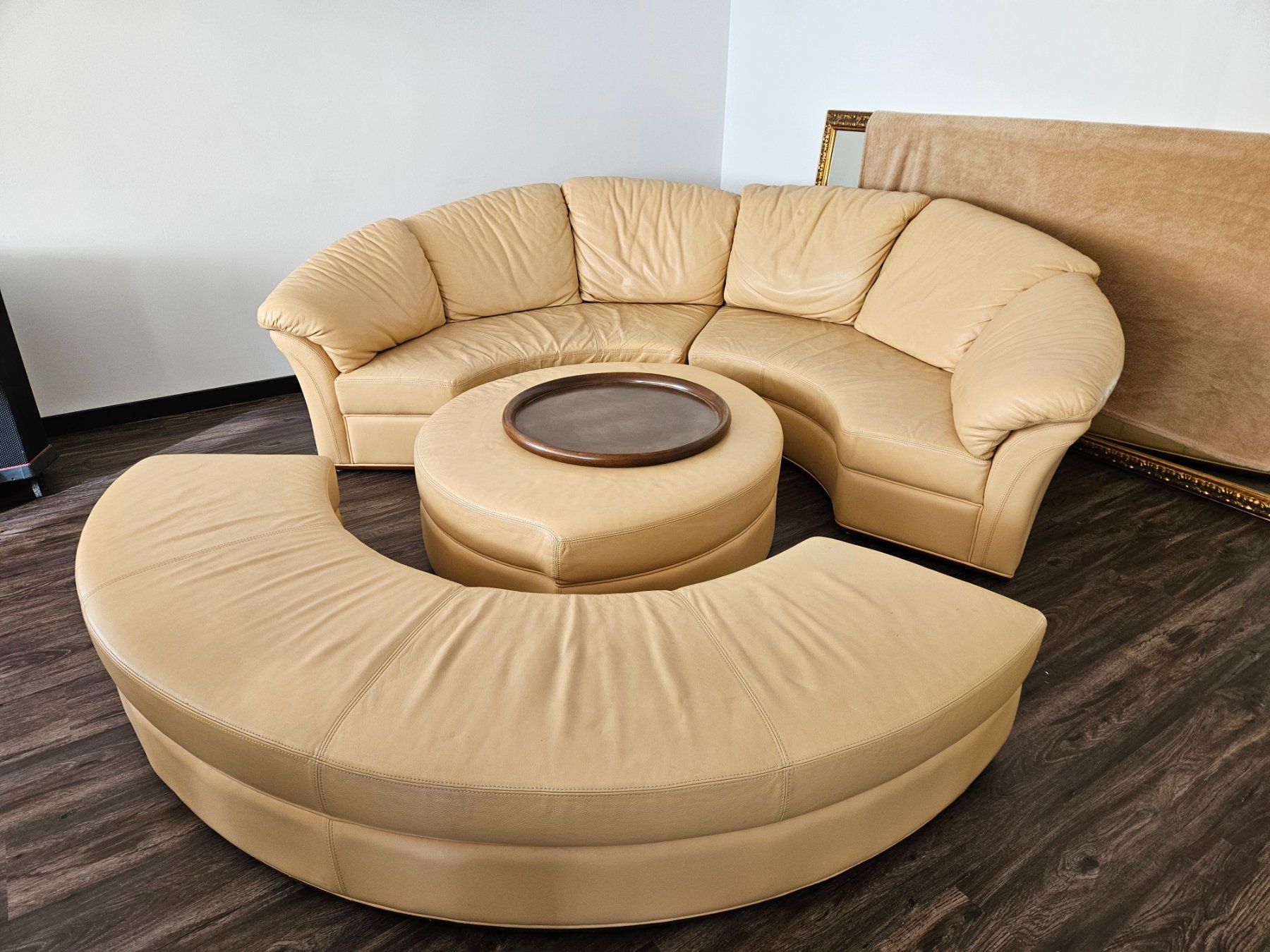 Divani: Ecksofa Leder beige mit Beistelltisch Nieri Planet – Nuovo (secondo la descrizione) da Oberstammheim venduto da Dachs28 2