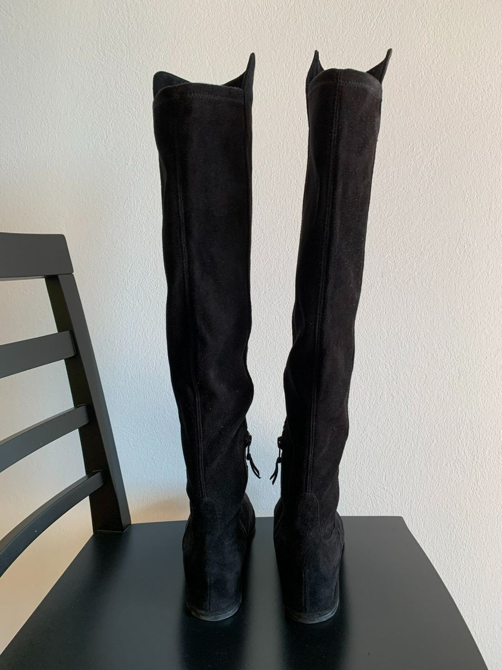 Stuart Weitzman Damenschuhe: STUART WEITZMAN: Edler schwarzer Overknee-Stiefel, 37,5 – Neu (gemäss Beschreibung) aus Luzern von designluzern 3