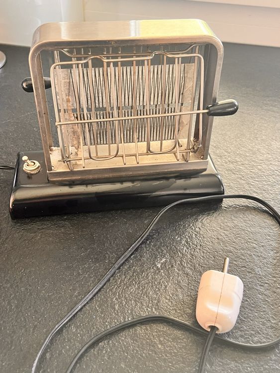 Toaster antik aus den 50thies (Gebraucht) in für CHF 50 – mit Lieferung ...