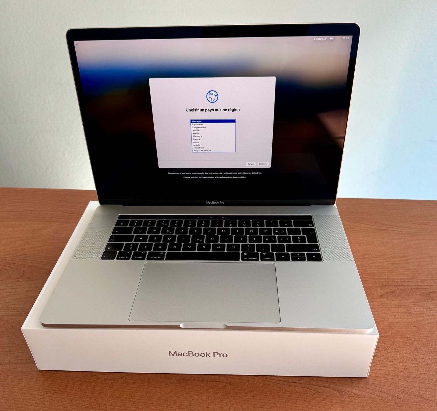 Apple Notebook: APPLE MacBook Pro 2018 15", Intel Core i9, 32 GB RAM, 2 TO – Usato da Genf venduto da SALES2013SALES 9