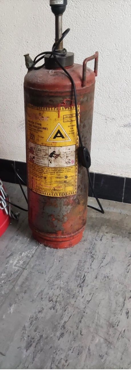 Lampade: Feuerlöscher Lampe – Usato da Zürich venduto da baltensperger58 2