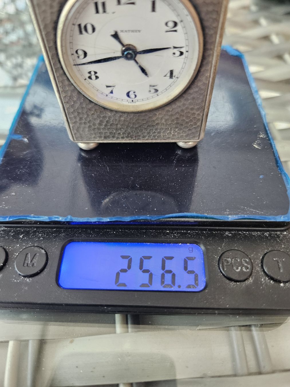 Orologi da terra & Orologi da parete: Art Deco Tisch Uhr Silber ca 1920 – Usato da Rickenbach b. Wil venduto da nic_8ljr 6