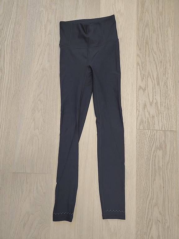 Leggings: lululemon Swift Speed Leggings Gr. 4 schwarz – Usato da Zürich venduto da Unterstop 2