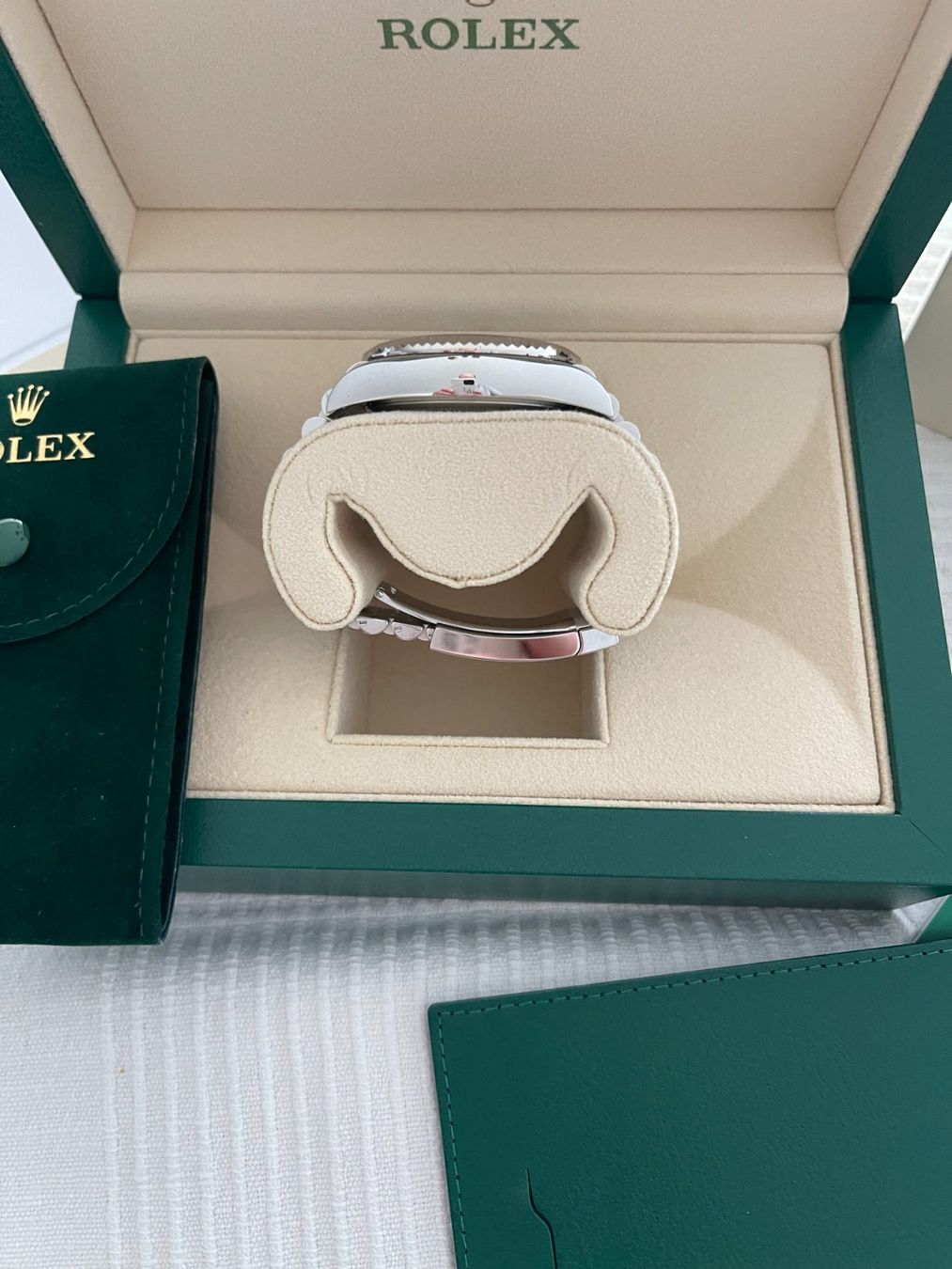 Rolex Uhren: Rolex Sky-Dweller, Ref 326934  Blau 2021 Jubilée Band – Neu und originalverpackt aus Dübendorf von iw9_sc9q 1