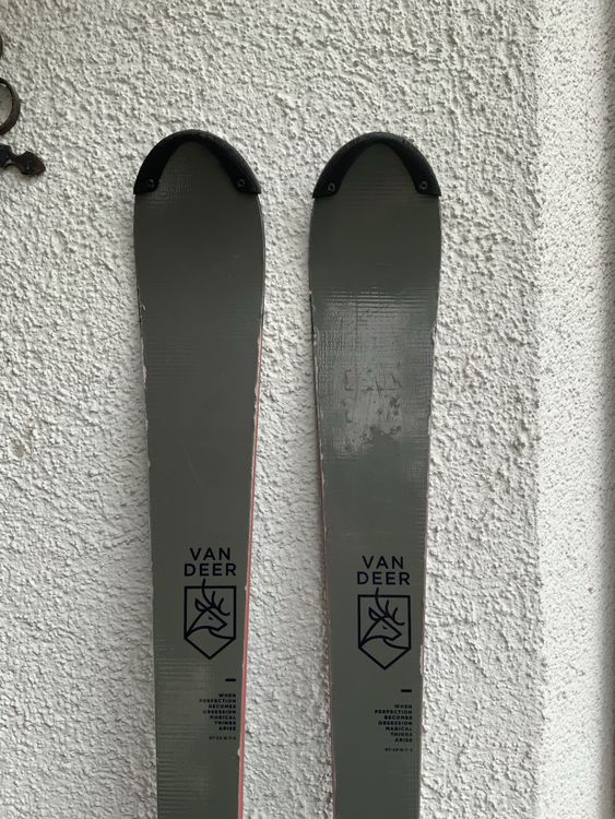 Skis: Van Deer SL World Cup Ski 165cm mit Look Bindung, Top Ski! – D'occasion à Widnau par Como2006