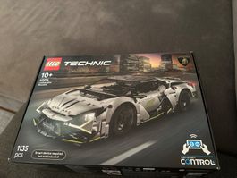 LEGO Technic 42214 Lamborghini Revuelto  OVP neuwertig