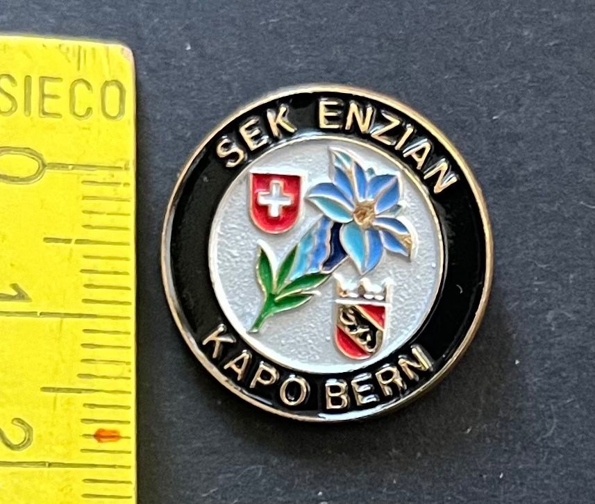 Swiss Plaketten & Abzeichen: SEK. Enzian, Kapo Bern / Pin – Gebraucht aus Ostermundigen von DaxKarten-75