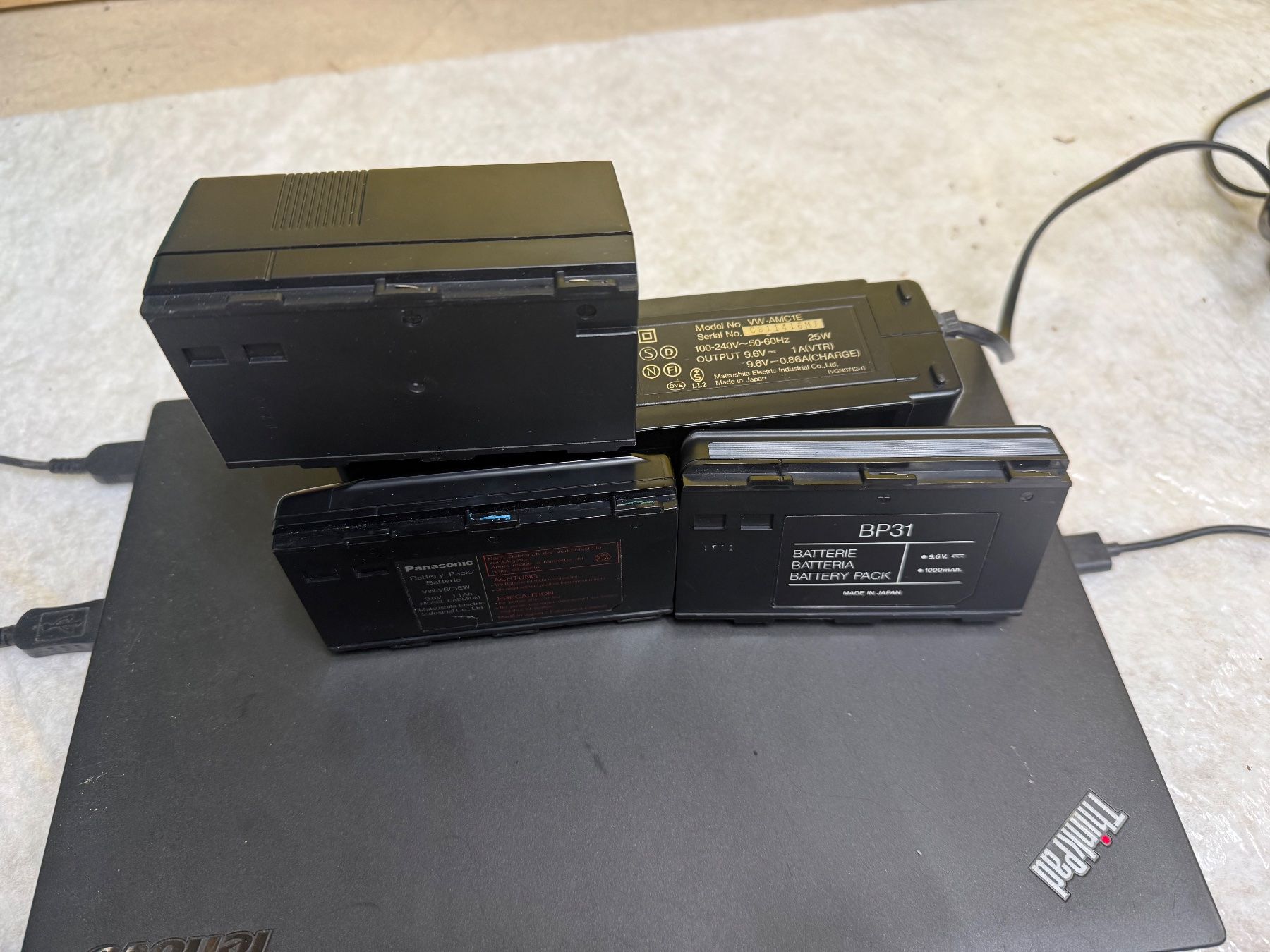 Panasonic Videocamere: Panasonic MC10 VHS-C Camcorder – Difettoso da Basel venduto da RoyalPerformance 8