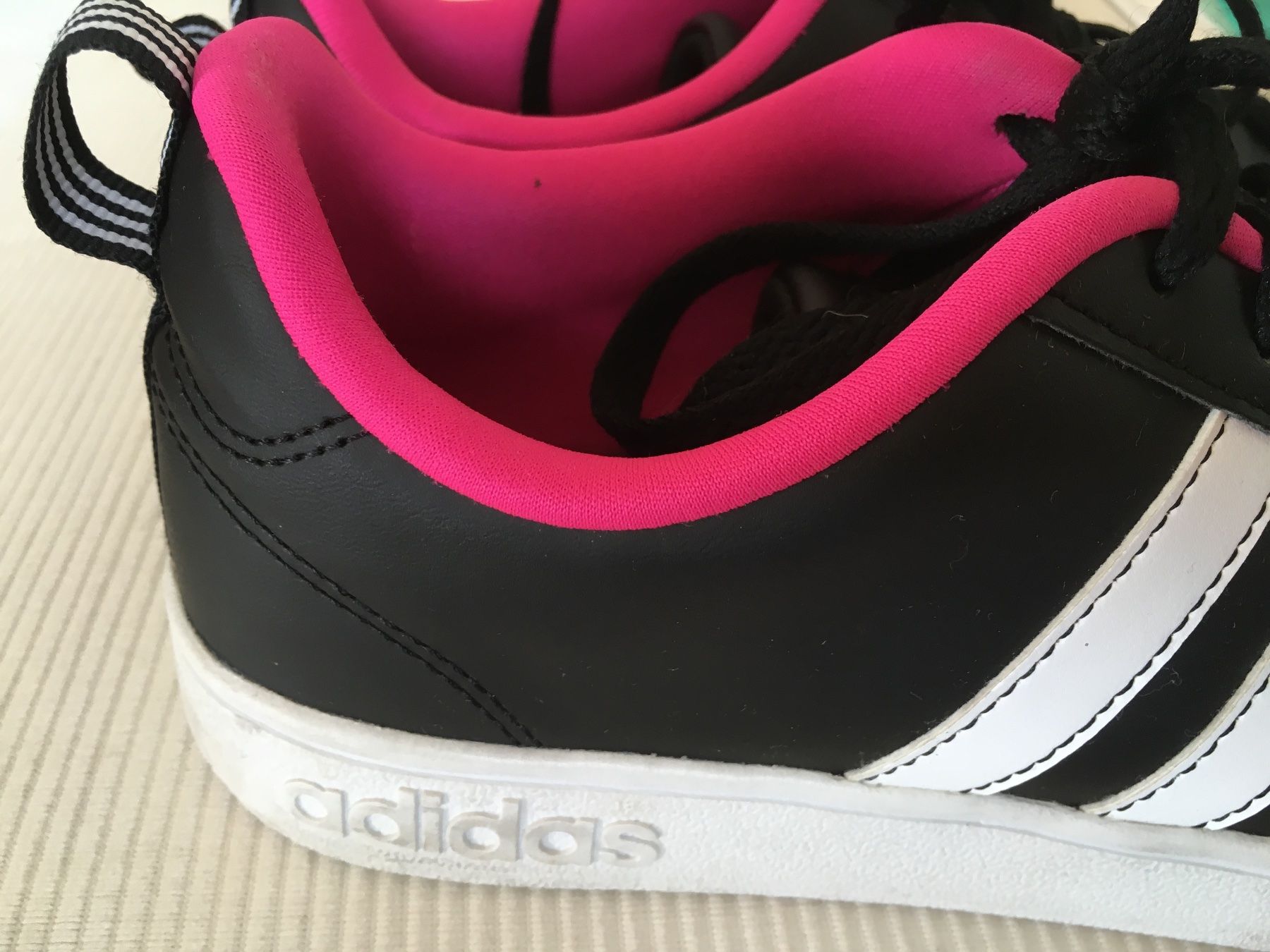 Adidas Damenschuhe: Adidas Sneakers Gr. 40 – Gebraucht aus Muotathal von robin40 7