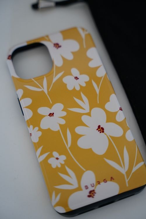 BURGA Handyhülle für iPhone 13 mit Blumenprint