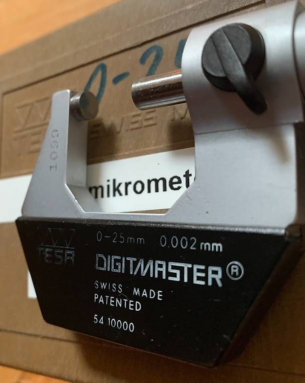 Tesa Misurare: TESA Satz planparallele Prüfgläser + TESA Mikrometer 0-25mm – Usato da Wetzikon ZH venduto da Nicki6 4