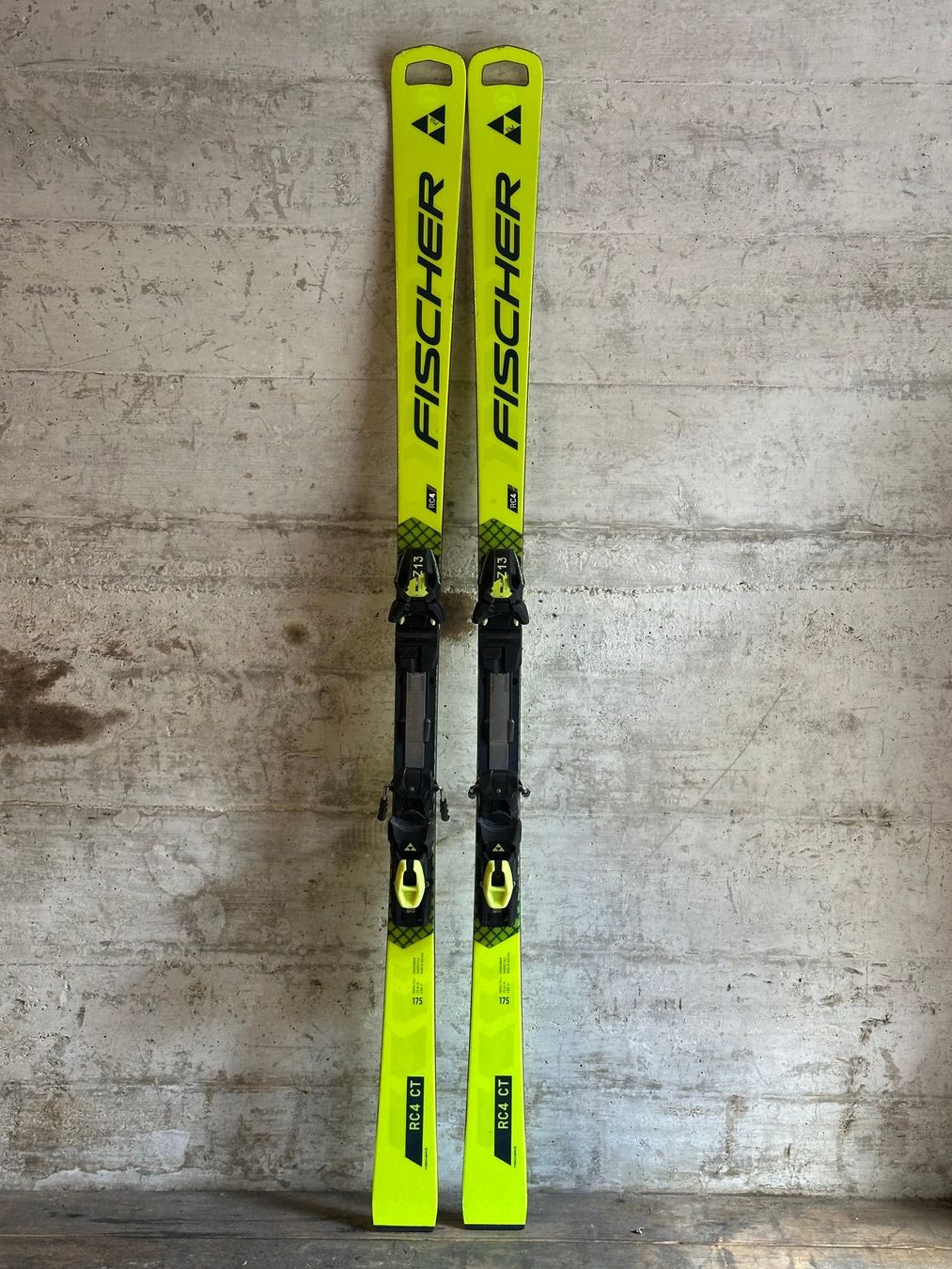 Fischer Skis: Fischer RC4 CT Top Ski 175CM 24/25 – Gebraucht aus Emmenbrücke von karkarkar