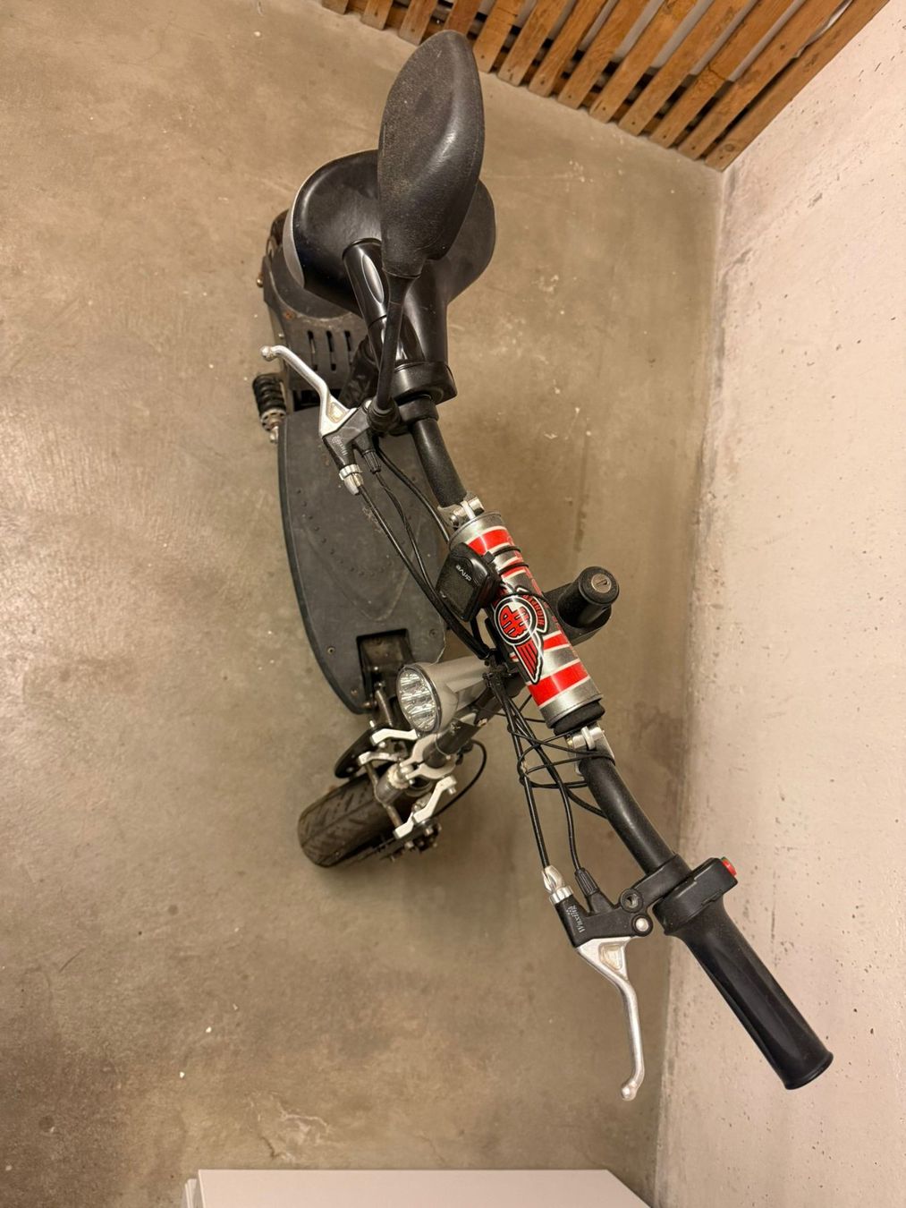 Scooter: Elektroscooter – Usato da Grabs venduto da fil_c75b 1