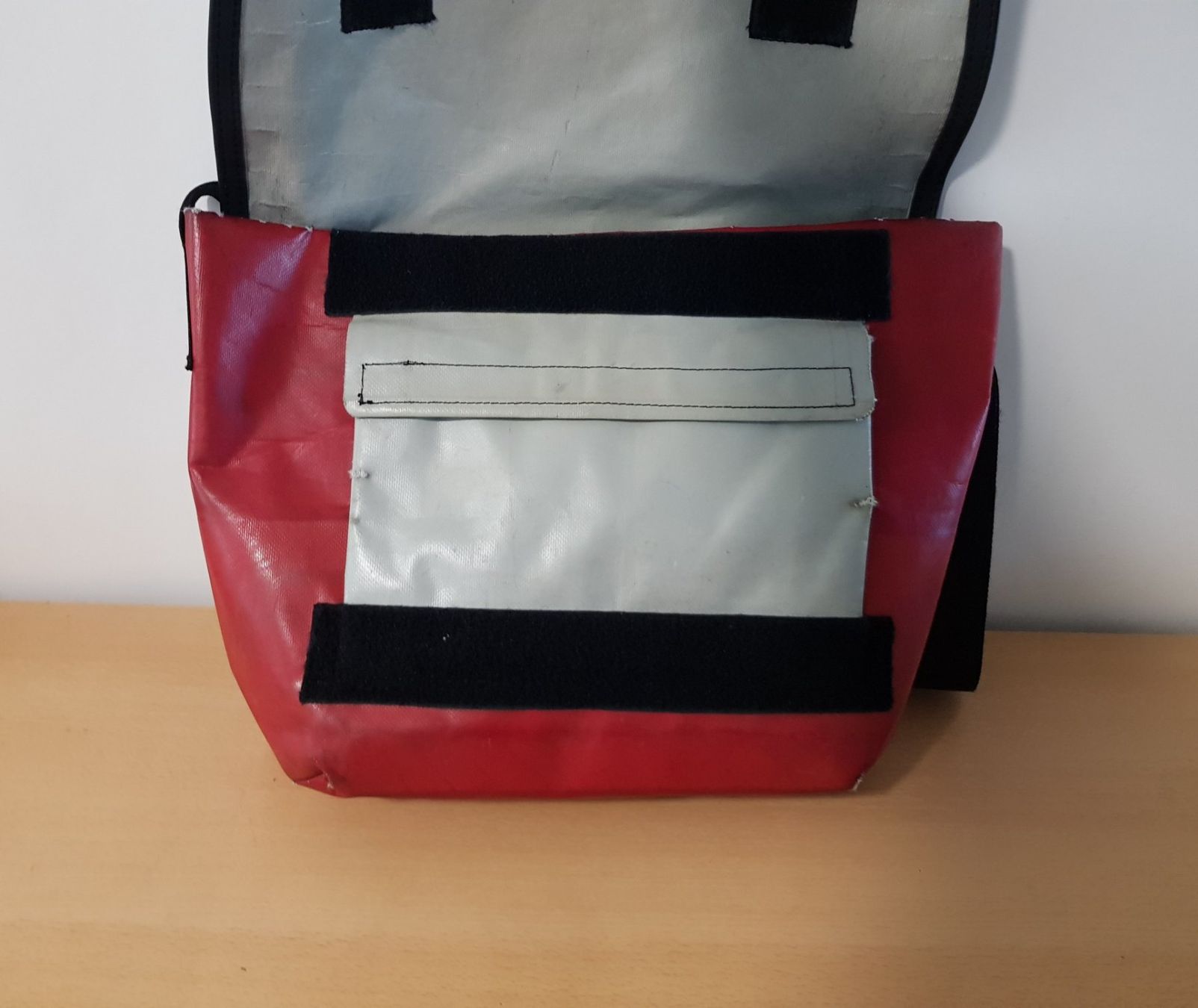 Freitag Borse: Freitag Tasche / Umhängetasche – Usato da Basel venduto da Birs868 8
