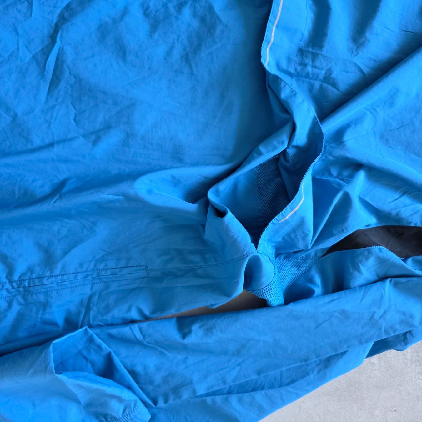 Adidas Giacche: Adidas Windjacke blau Grösse L – Usato da Bern venduto da TMYZ 3