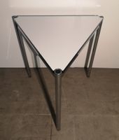 USM Haller Dreieck-Tisch, 75x75x75 cm - neuwertig