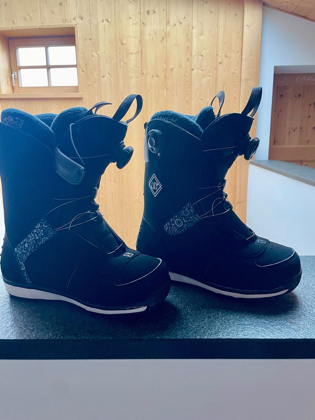 Scarpe da donna: Snowboardschuhe Salomon Lily Focus Boa – Nuovo (secondo la descrizione) da Zürich venduto da Elielsas