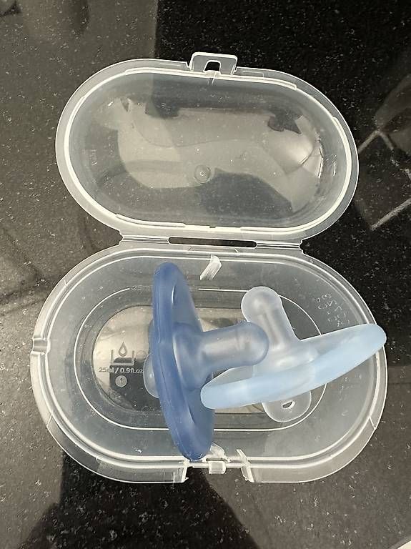 Succhiotti & catenelle porta ciuccio: Nuggis Schnuller Philips Avent Soothie  – Usato da Zürich venduto da kat_tl7x 2