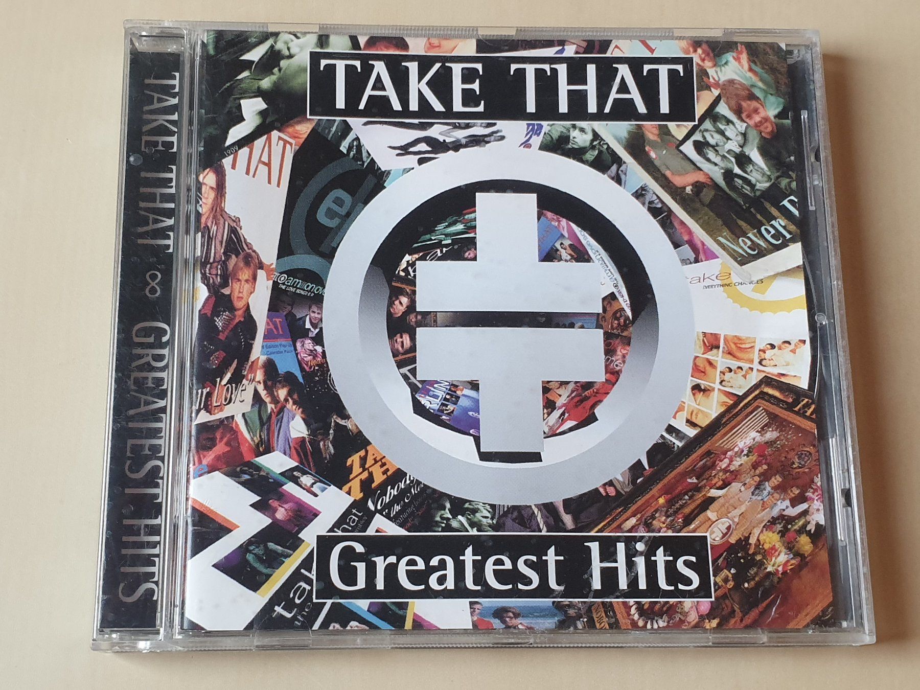 CDs: Take That Greatest Hits – Gebraucht aus Stansstad von collectorsshop