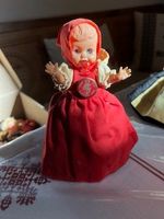 Alte Puppe Tracht rot Kinderkleidung