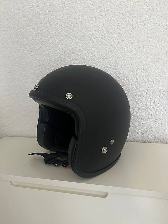 Caschi & visiere: Motorradhelm Pastello Gr.M – Usato da Bern venduto da timoosiegenthaler